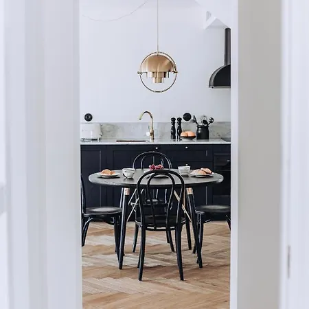 Ocho & Kitchen *